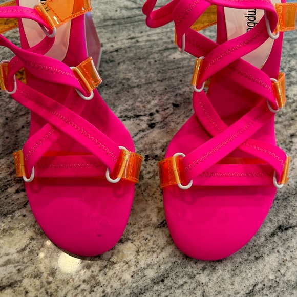 Jeffrey Campbell Hot Pink Wedges. Never Worn. Size 6.5 - Picture 4 of 4